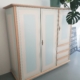 Kleiderschrank