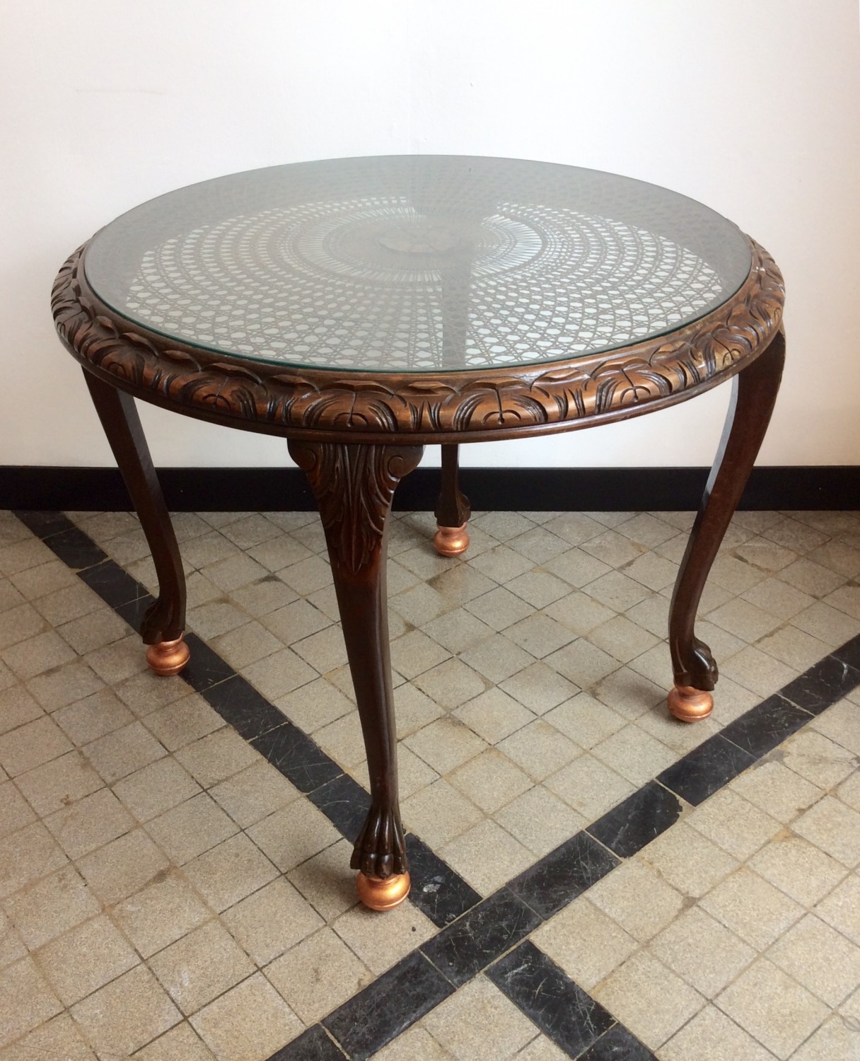 Antiker Esstisch - My CMS