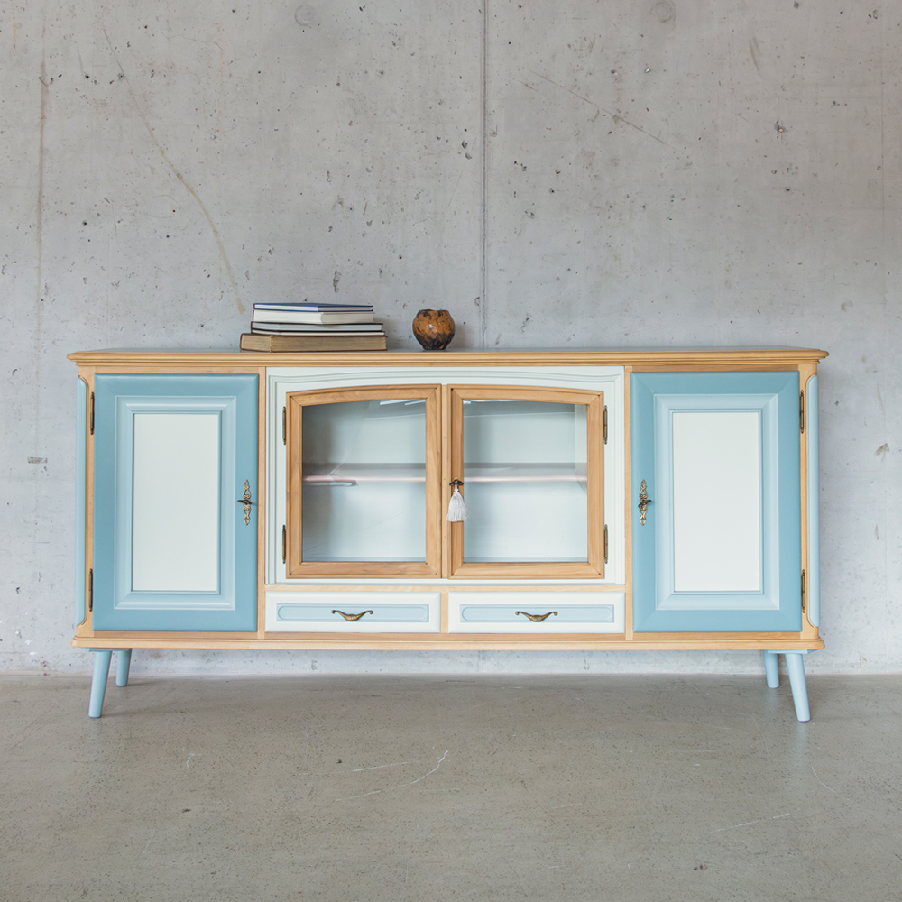 Highboard mit Vitrine