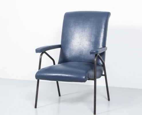 blauer kunstleder sessel