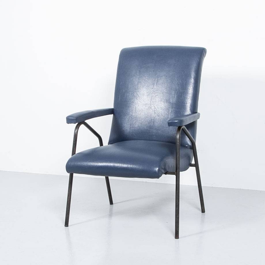 blauer kunstleder sessel