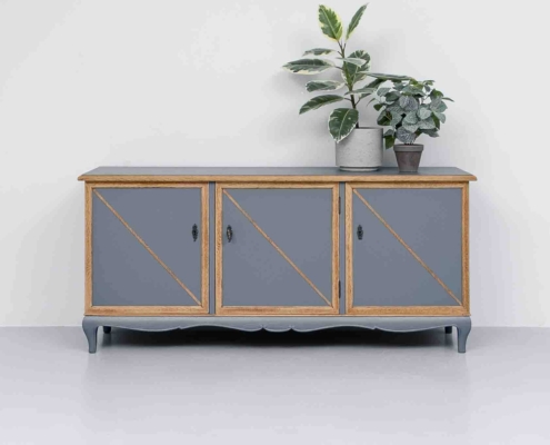 Graublaue Kommode