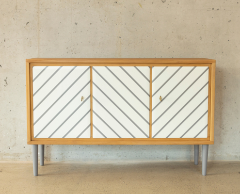 Sideboard kirschholz grau-weiss gestreift